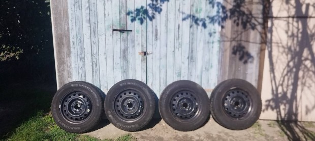 Michelin alpin tligumi lemezfelnivel 195/65 R15