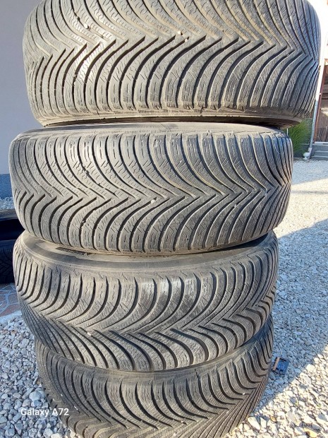 Michelin alpine5 tligumi 205/60/16