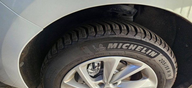 Michelin crossclimate 2 205/55r16