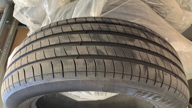 Michelin e.Primacy 4 195/55R16 91H XL S1 nyri gumi