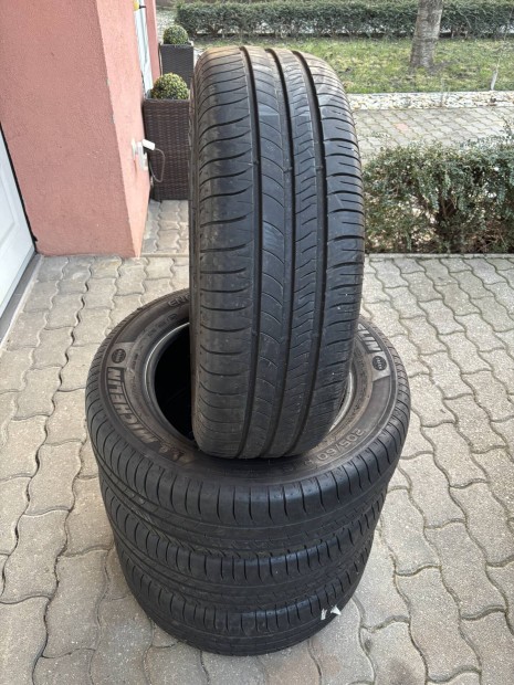 Michelin energy saver+ 205/60 16 nyarigumi garnitura