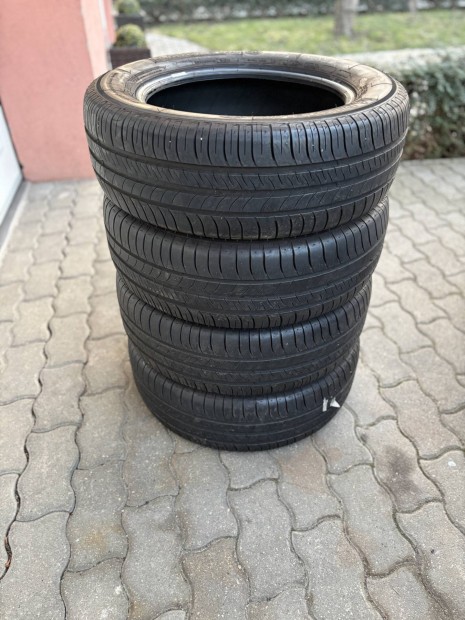 Michelin energy saver+ 205/60 16 nyarigumi garnitura