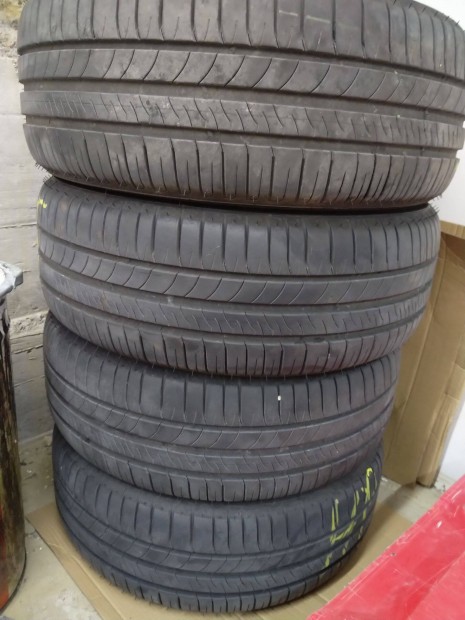 Michelin energy saver autógumi