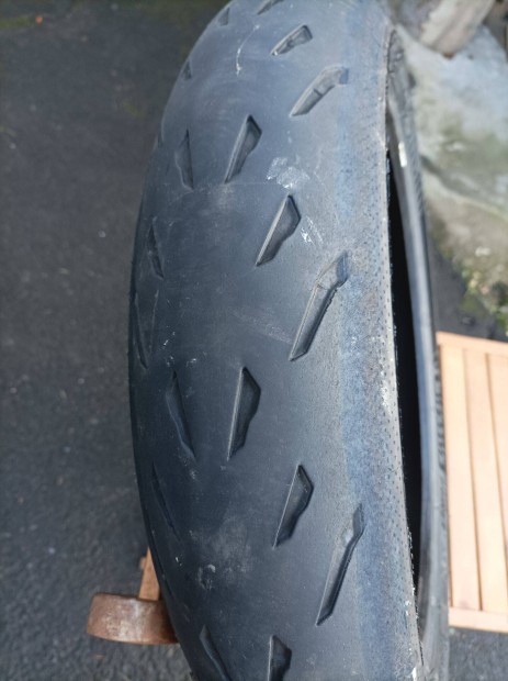 Michelin motorgumi 120/70 R17