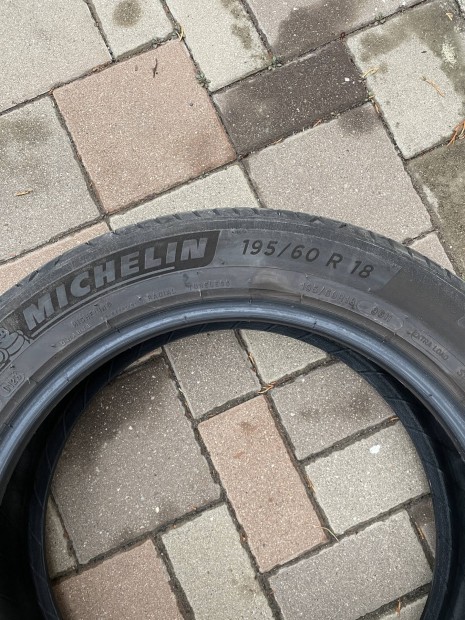 Michelin nyári gumi 195/60 R18 4db 11 000 Ft/db
