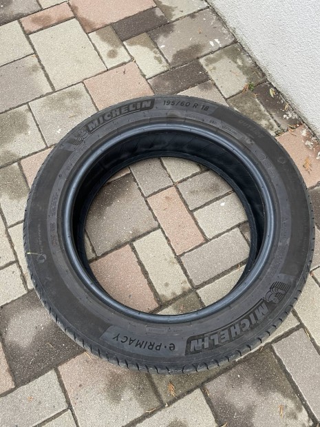 Michelin nyri gumi 195/60 R18 jszer