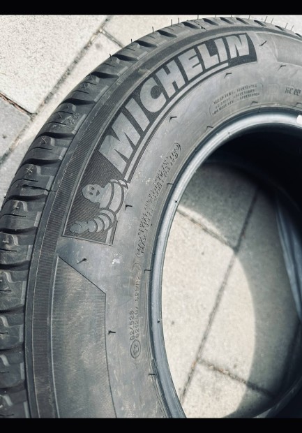 Michelin nyári gumi,215/65 r16,újszerű