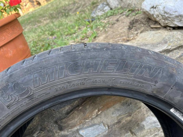 Michelin nyri gumi 235/50/19
