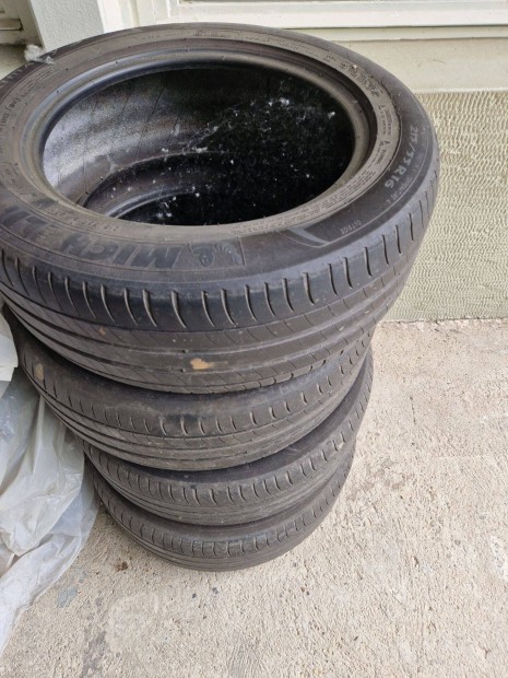 Michelin nyári gumi szett 215/55R16-20000Ft