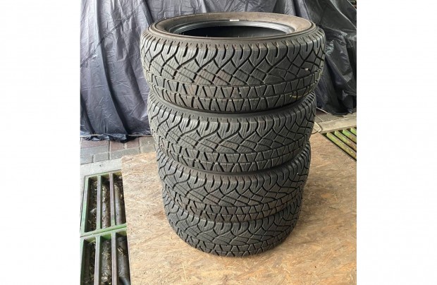 Michelin nyri gumik 215/60 R17 2024-es, szinte j, 3000 km