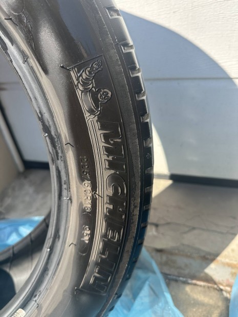 Michelin pimacy 225 50 R18 ny�ri gumi 4db