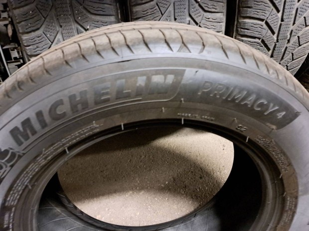 Michelin primacy 215/65 R17