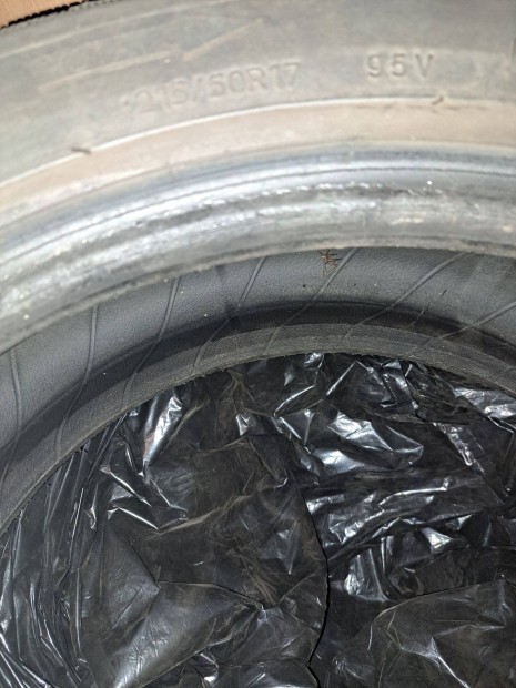 Michelin t�li gumi 215/50/17