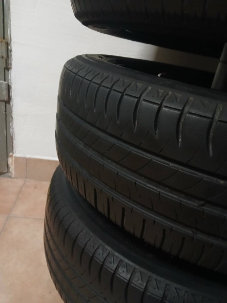 Micheline 195/60 R16 nyári gumi