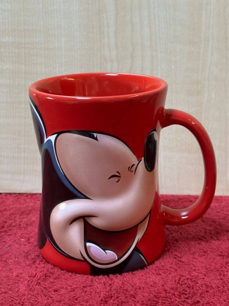 Mickey Mouse porceln bgre, Miki egr