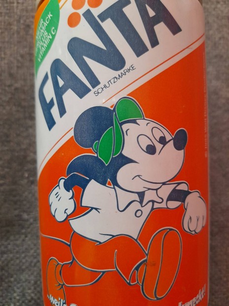 Mickey egér Fanta doboz
