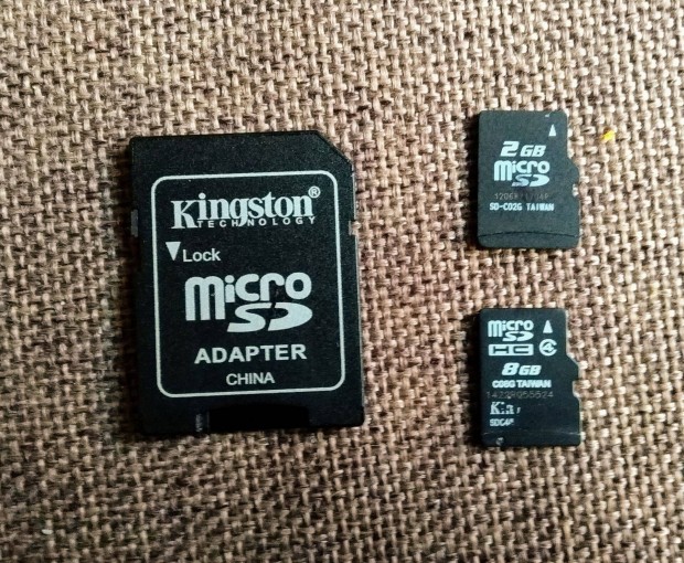 Micro SD memria krtya adapterrel, 2+4 GB