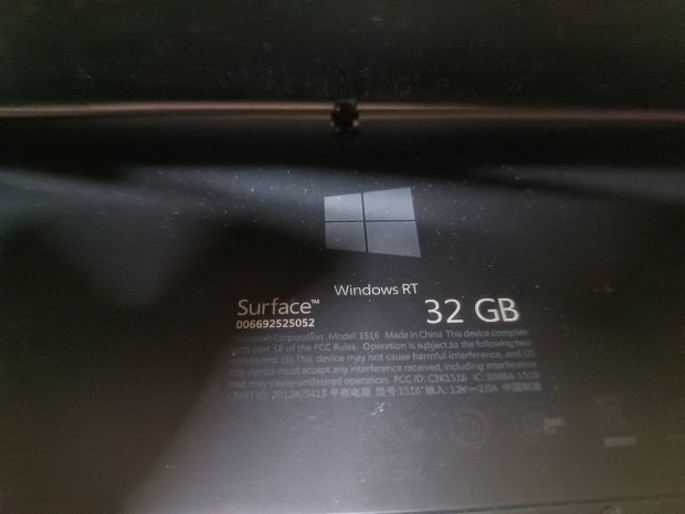 Microsoft Surface 32GB Windows-os tablet/pc