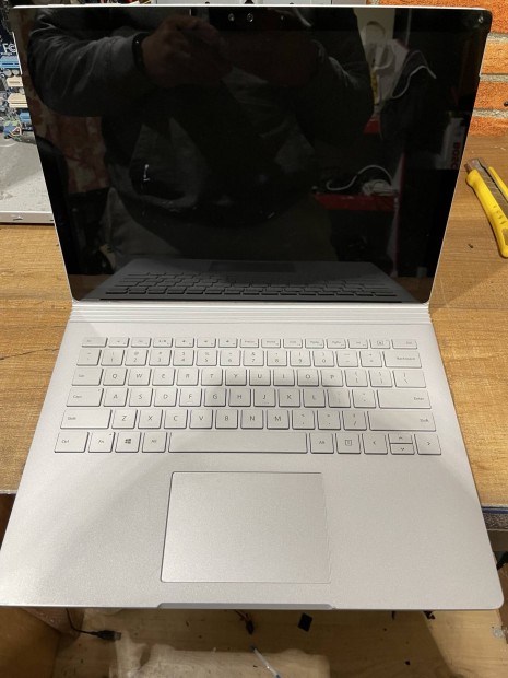 Microsoft Surface Book 1 Laptop/Tablet.