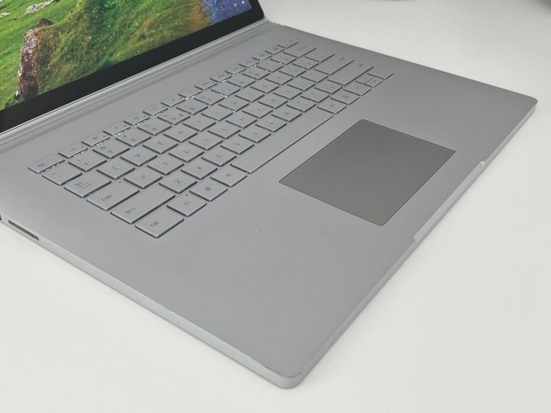 Microsoft Surface Book 3 | Gtx1660Ti | i7-1065G7 | 16/256gb - Win11