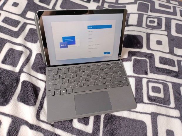 Microsoft Surface Go 3 i3 8GB 128GB SSD kiegsztkkel