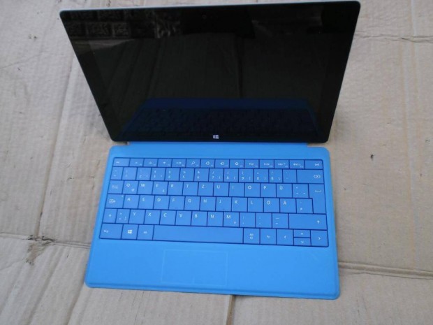 Microsoft Surface Model:1572 64gb