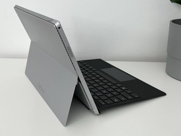 Microsoft Surface Pro 3 | i3-4020y | 4/64gb - Win10