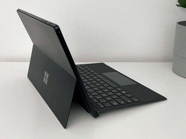 Microsoft Surface Pro 6 | i5-8350u | 8/256gb - Win11