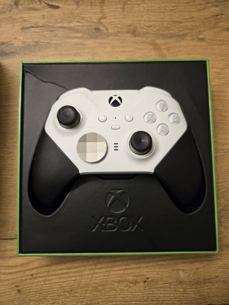Microsoft Xbox Elite Series 2 Controller Core Edition