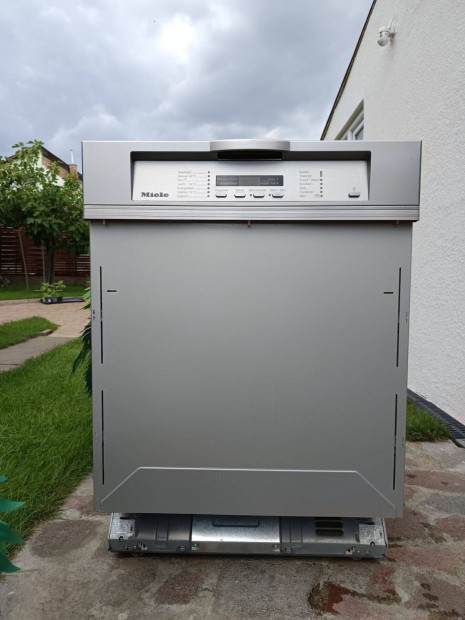 Miele A++ inox XXL digitális beépíthető 14 terítékes mosogatógép