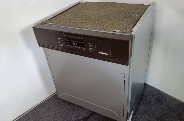 Miele G 5220 SCi beépíthető mosogatógép, újszerű állapot