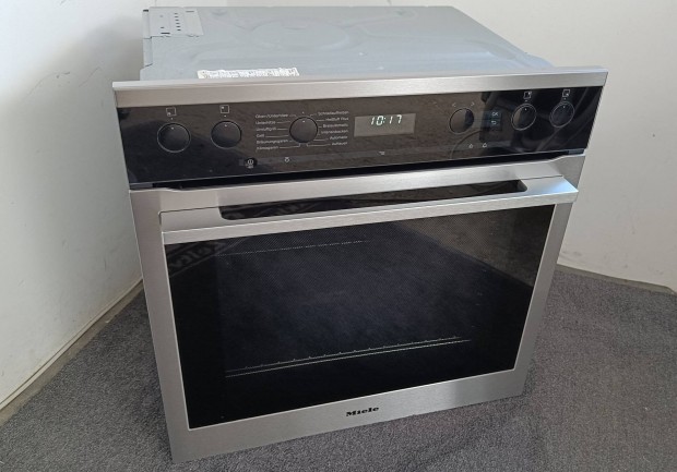 Miele H6166E sütő gőzfunkcióval, gőzsütő