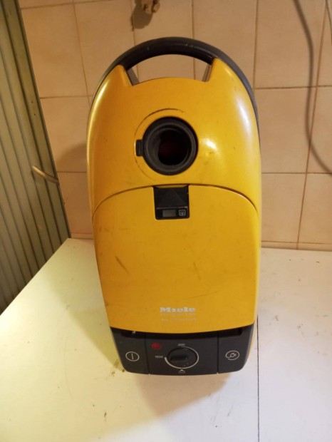 Miele S310i porzskos porszv!