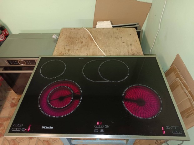 Miele be�p�thet� �n�ll� ker�mia f�z�lap,76cm sz�les