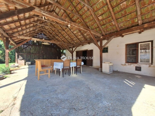 Mih�lyii 138 nm-es h�z elad�