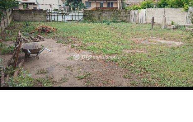 Mikep�rcsi 302 nm-es telek elad� #5151119