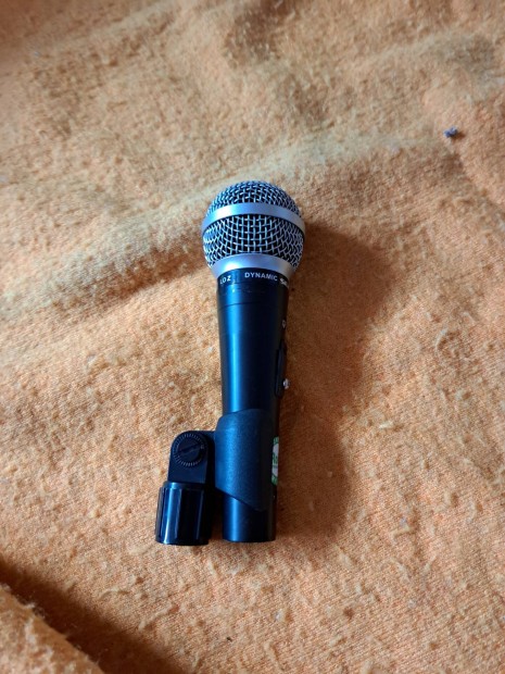 Mikrofon.         