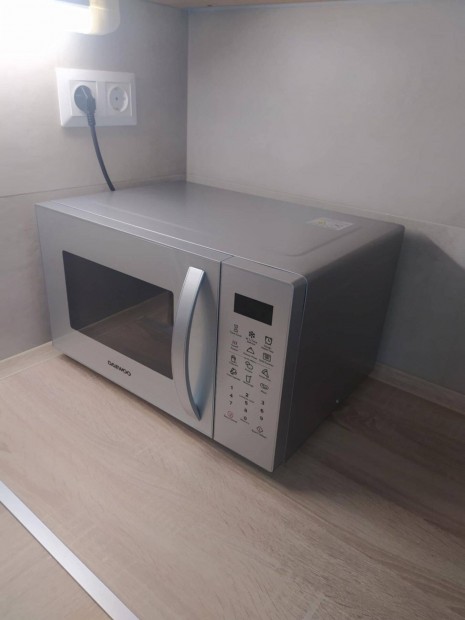 Mikrohullámú Daewoo KOR-91RBS-1, 23l, 900 W, 1000 W Grill, Digitális
