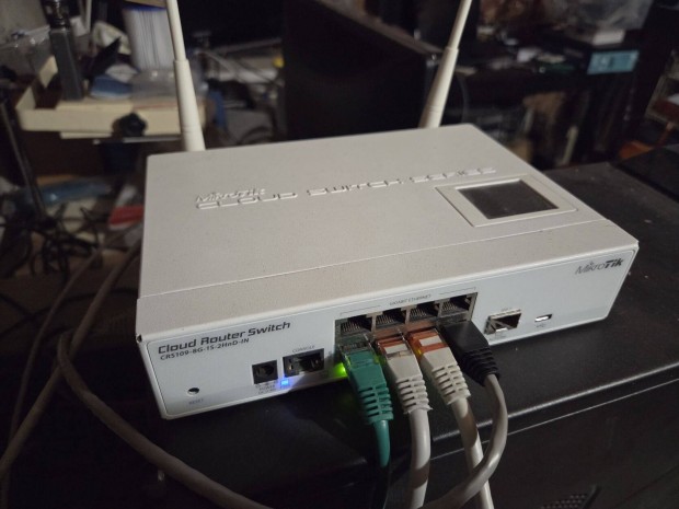 Mikrotik CRS109-8G-1S-2HnD-IN Cloud Router Switch