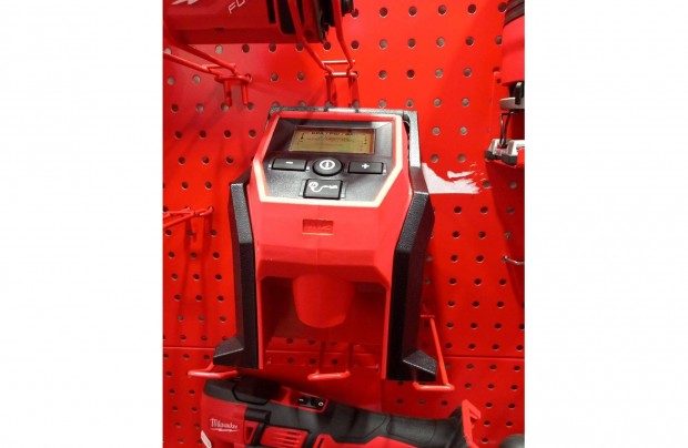 Milwaukee M12BI-0 akkus kompresszor