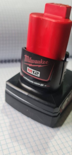 Milwaukee M12 6Ah akku hibs