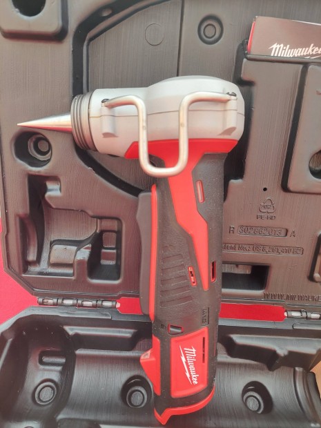 Milwaukee M12 cstgt 