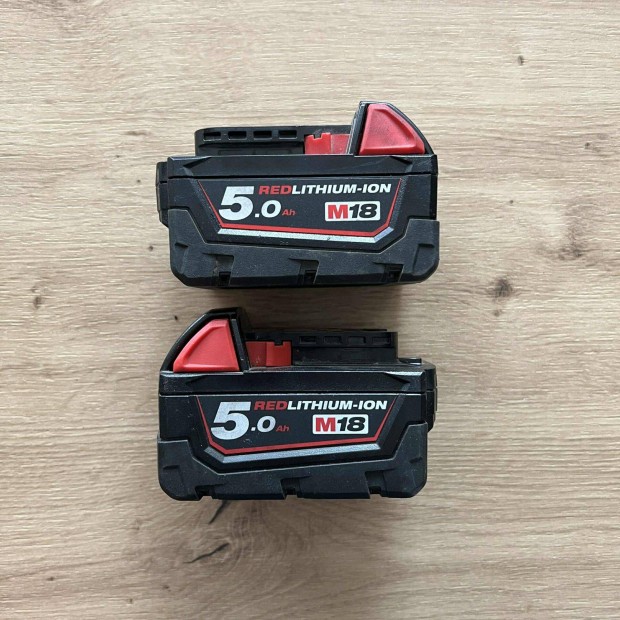 Milwaukee M18 5.0Ah akkuk szép állapotban, egyik túlmerülve