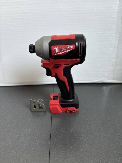 Milwaukee M18 Blid2 Akkus tvecsavaroz