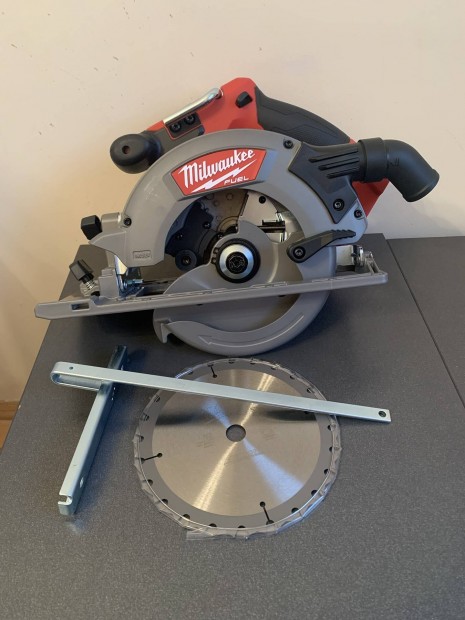 Milwaukee M18 CCS55 Akkus krfrsz sznkefementes