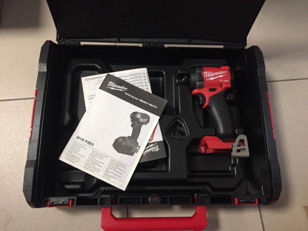 Milwaukee M18 FID3-0X Akkus tvecsavaroz 1/4" 226Nm 18V HD kofferben