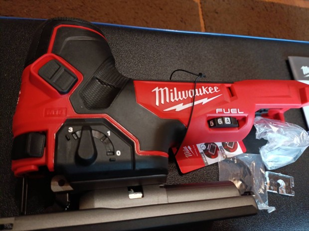 Milwaukee M18 Fbjs-0 j akkus dekoprfrsz 