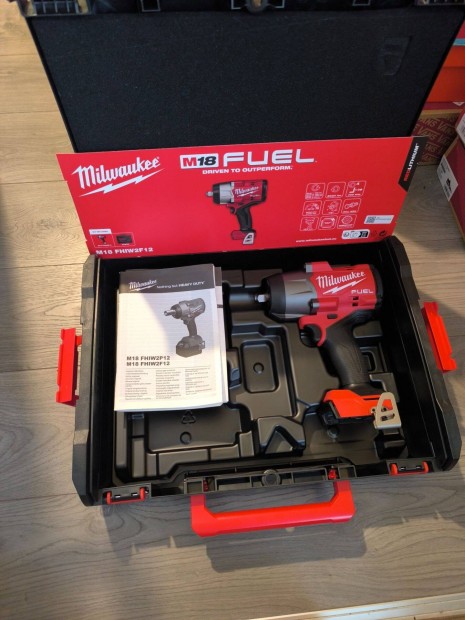 Milwaukee M18 Fhiw2F12-0X Fuel akkus tvecsavaroz (2034Nm)