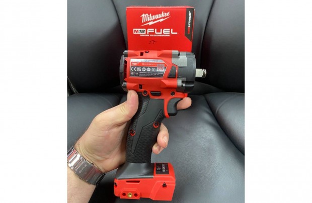 Milwaukee M18 Fiw2F12-0 Akkus tvecsavaroz 1/2" 339Nm