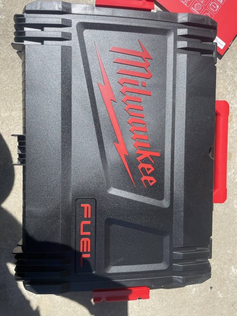 Milwaukee M18 akkus tvecsavaroz koffer